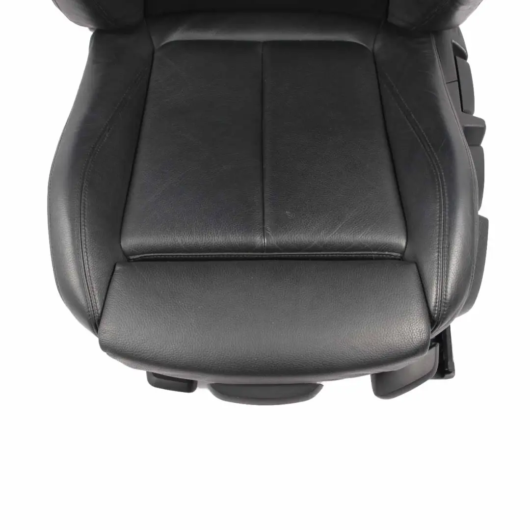 Sedile anteriore sportivo sinistro riscaldato in pelle Dakota Black LCSW per BMW F21 con numero di parte 7319589 BMW F21 Sedile anteriore sportivo sinistro riscaldato in pelle Dakota Black LCSW - SKU 7319589-1 - Numero di parte 7319589