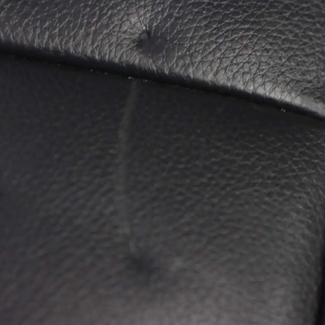 Banquette arrière Canapé Recouvrement de siège cuir Dakota Black pour BMW F21 à propos du numéro de pièce 7320063-1 BMW F21 Banquette arrière Canapé Recouvrement de siège cuir Dakota Black - SKU 7320063-1 - Numéro de pièce 7320063-1