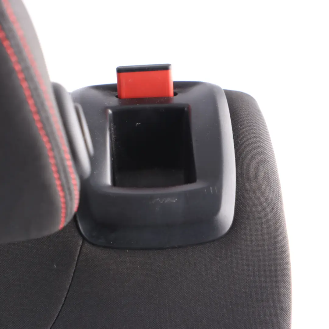 Asiento Trasero Izquierdo Funda Respaldo Tela Antracita Rojo para BMW F21 con número de pieza 7320071 BMW F21 Asiento Trasero Izquierdo Funda Respaldo Tela Antracita Rojo - SKU 7320071 - Número de pieza 7320071