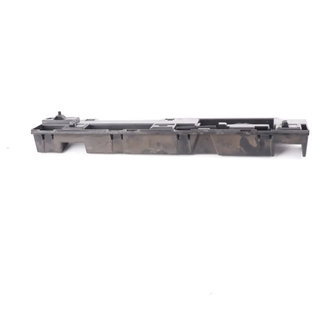 Apoyo Ledge Skirt Sill Lado Izquierdo Soporte Soporte RH3 para BMW F36 con número de pieza 7320207 BMW F36 Apoyo Ledge Skirt Sill Lado Izquierdo Soporte Soporte RH3 - SKU 7320207 - Número de pieza 7320207