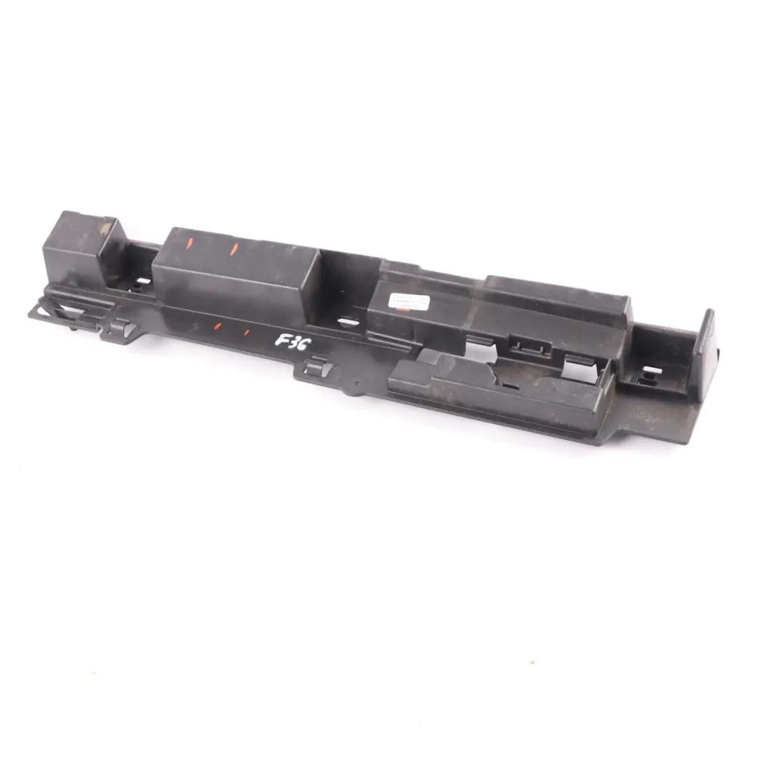 BMW F36 Stütze Leiste Schweller Schweller Linke Seite Halterung RH3 - SKU 7320207 - Teilenummer 7320207