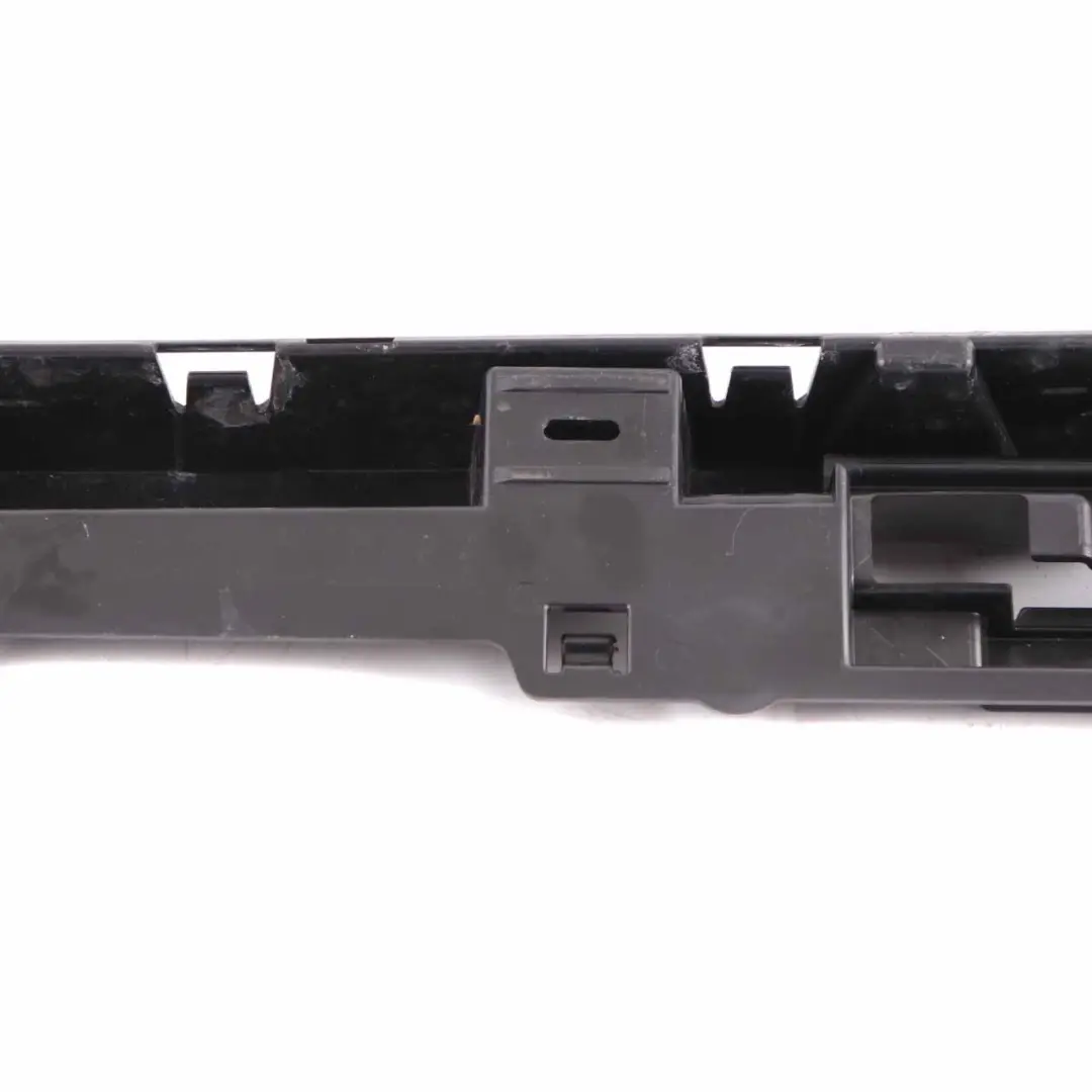 Support de Jupe de Bordure de Bas de Caisse Latéral Droit RH3 pour BMW F36 à propos du numéro de pièce 7320208 BMW F36 Support de Jupe de Bordure de Bas de Caisse Latéral Droit RH3 - SKU 7320208 - Numéro de pièce 7320208