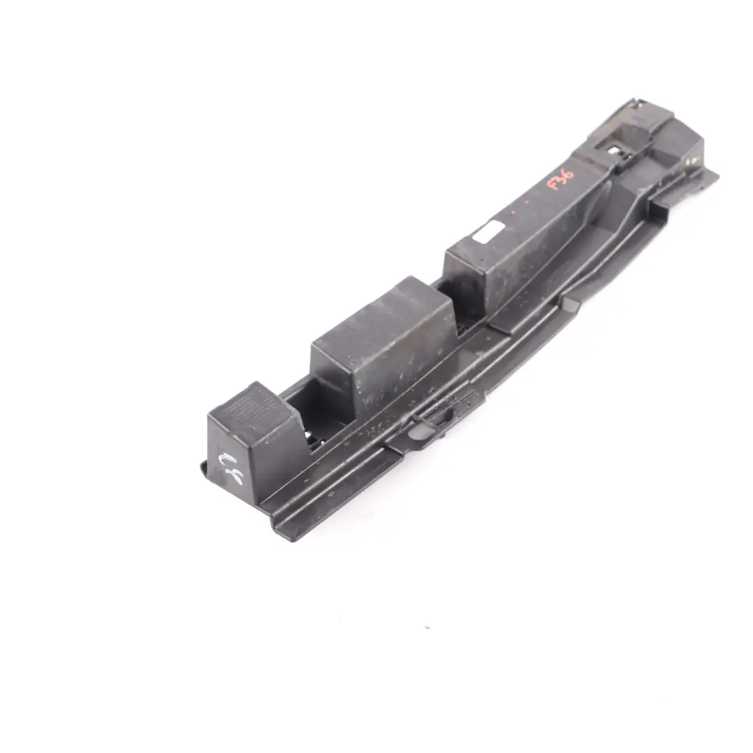 BMW F36 Supports de Jupes de seuil gauche Supports de montage RH4 - SKU 7320209 - Numéro de pièce 7320210