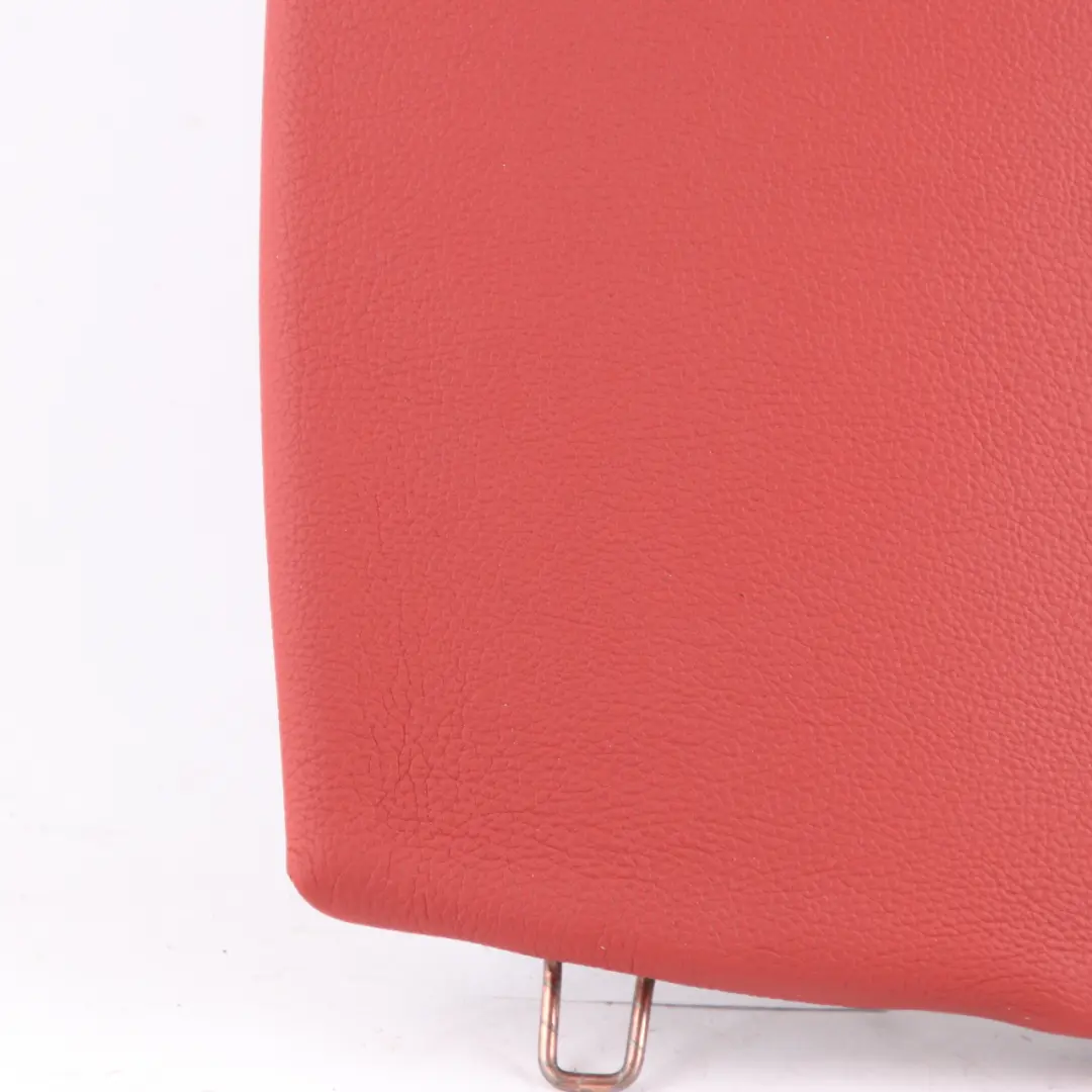 BMW F21 F22 Finisseur de siège arrière droit habillage cuir rouge corail - SKU 7320252 - Numéro de pièce 7320252