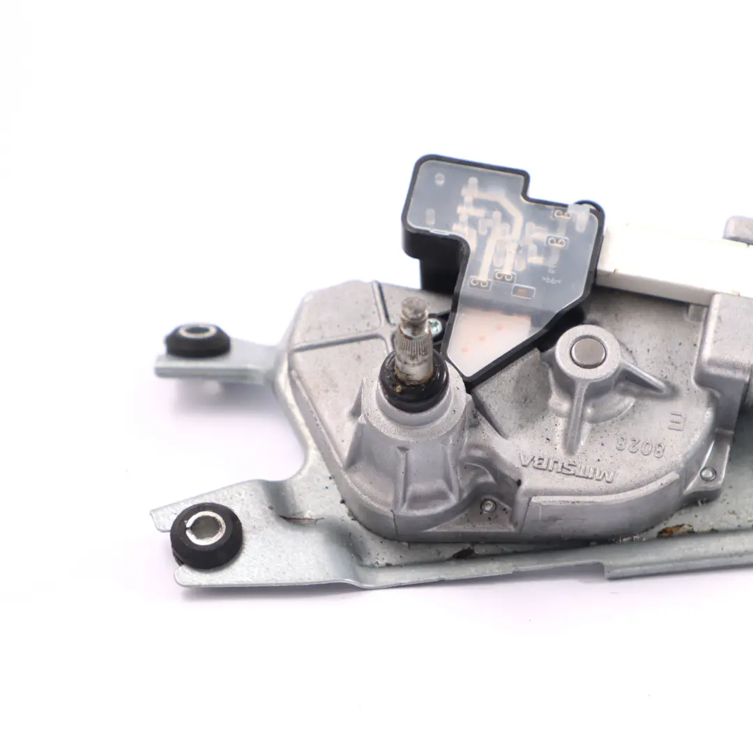 Moteur d'essuie-glace arrière contrôle fenêtre Couvercle hayon pour BMW F45 à propos du numéro de pièce 7320260 BMW F45 Moteur d'essuie-glace arrière contrôle fenêtre Couvercle hayon - SKU 7320260 - Numéro de pièce 7320260