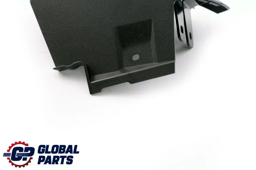 Belt Outlet Left N/S Black 7276915 to BMW 4 Series F32 F82 M4 Cover with Part number 7321761 BMW 4 Series F32 F82 M4 Cover Belt Outlet Left N/S Black 7276915 - SKU 7321761 - Part number 7321761