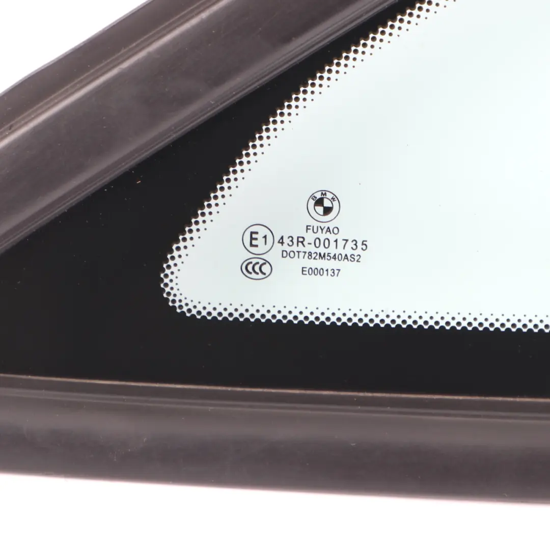 Ventana Delantera Izquierda Triángulo Vidrio AS2 Acristalamiento para BMW F45 con número de pieza 7321943 BMW F45 Ventana Delantera Izquierda Triángulo Vidrio AS2 Acristalamiento - SKU 7321943 - Número de pieza 7321943