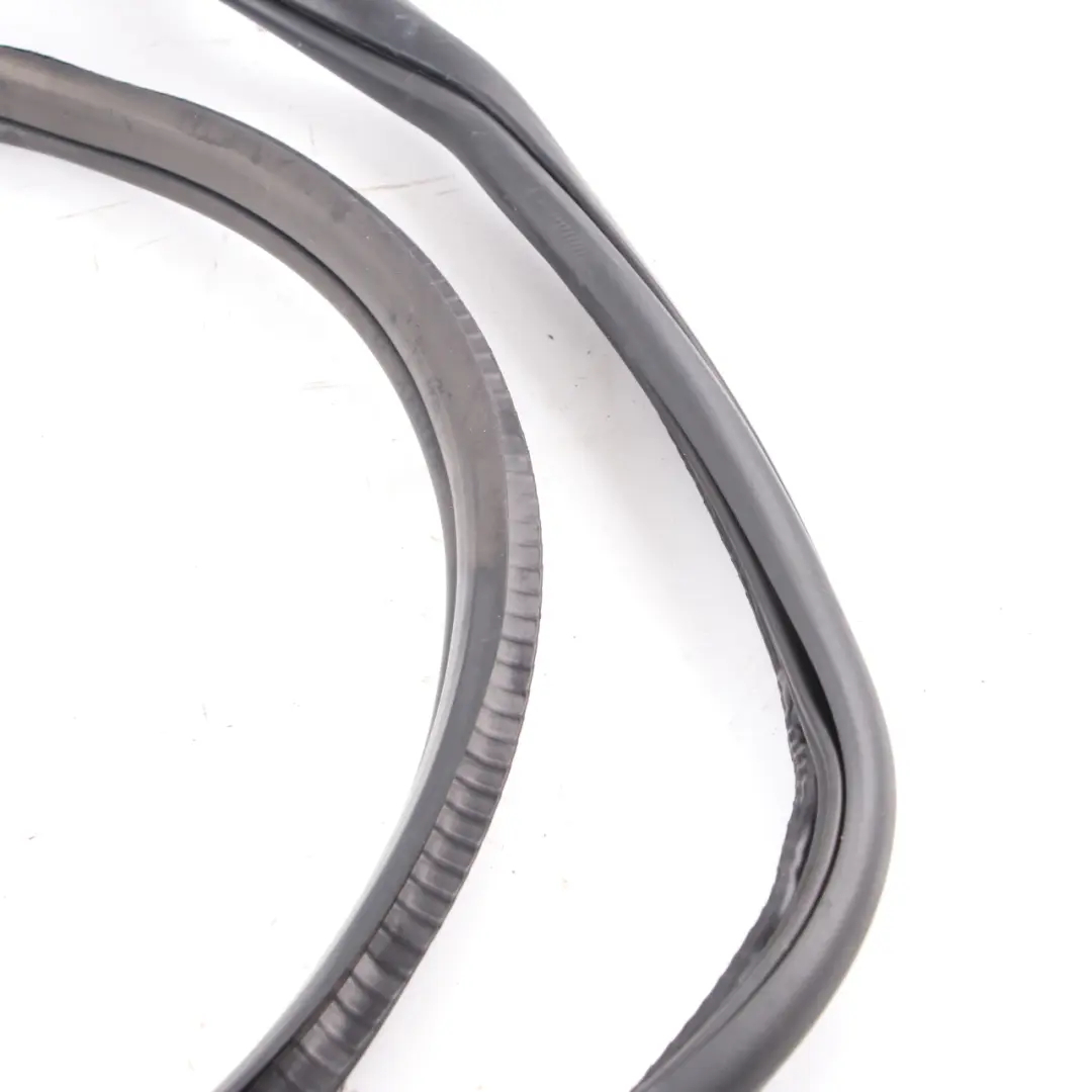 Fron Left Right N/ Door Edge Protection Seal Gasket para Mini Cooper One F55 con número de pieza 7322511 Mini Cooper One F55 Fron Left Right N/ Door Edge Protection Seal Gasket - SKU 7322511 - Número de pieza 7322511