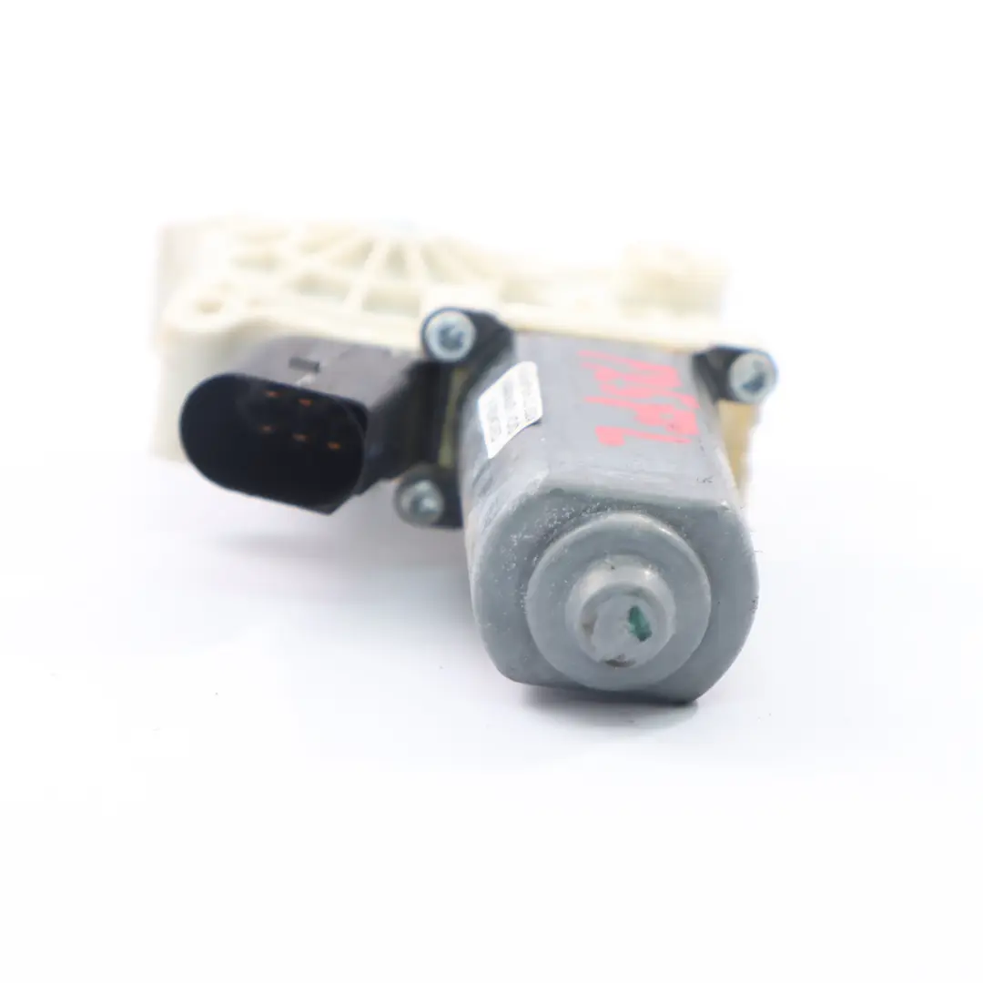 Motor BMW X4 F26 X3 F25 Front Rear Left N/S Window Lifter Motor Actuator to with Part number 7322747 Motor BMW X4 F26 X3 F25 Front Rear Left N/S Window Lifter Motor Actuator - SKU 7322747 - Part number 7322747