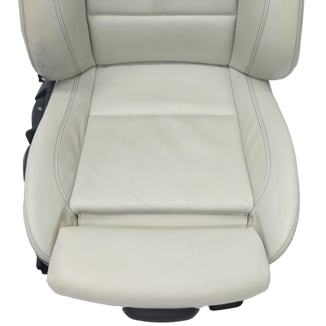 BMW E88 Asiento Delantero M Sport Derecho Cuero Boston Perl Gris Contraste Azul - SKU 7323010 - Número de pieza 7323010