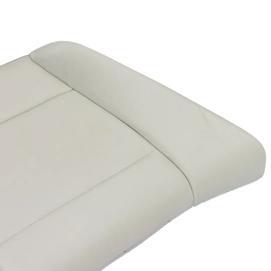 Siedzisko Tylnej Kanapy Siedzenie Tył Skóra Boston Pearl Grey Szara do BMW E88 o numerze 7323273 BMW E88 Siedzisko Tylnej Kanapy Siedzenie Tył Skóra Boston Pearl Grey Szara - SKU 7323273 - Numer Części 7323273