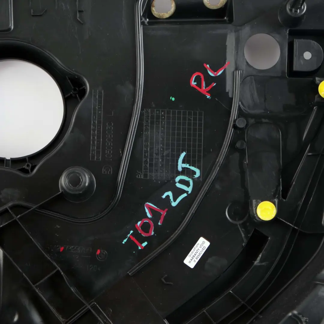 Montaggio della scheda porta BMW i3 posteriore sinistra Rivestimento copertura per con numero di parte 7323769 Montaggio della scheda porta BMW i3 posteriore sinistra Rivestimento copertura - SKU 7323769 - Numero di parte 7323769