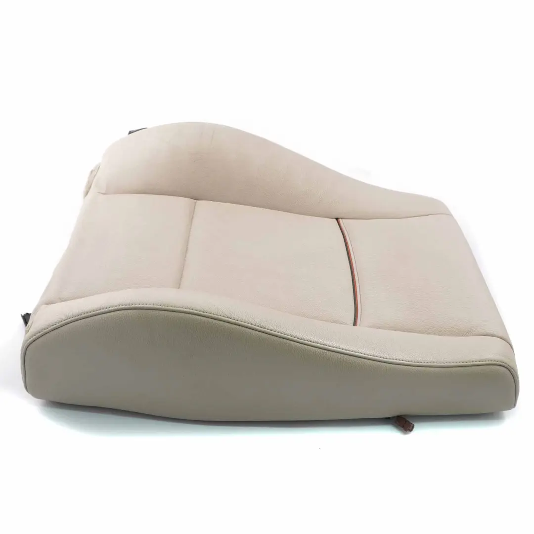 Dossier siège avant droite Couvre-dossier chauffant Cuir Nevada Oyster pour BMW E84 à propos du numéro de pièce 7324172 BMW E84 Dossier siège avant droite Couvre-dossier chauffant Cuir Nevada Oyster - SKU 7324172 - Numéro de pièce 7324172