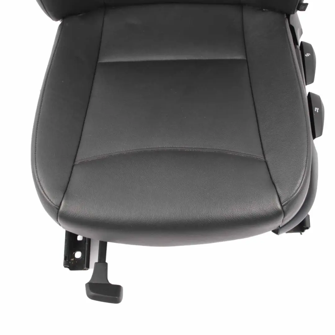 BMW X1 E84 Siège Avant Gauche Cuir Nevada Piping Noir Gris Marron - SKU 7324173-1 - Numéro de pièce 7324173