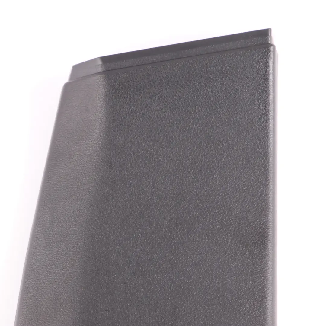 Pilar Tapa Columna Inferior Derecha Antracita 7319056 para BMW X3 F25 con número de pieza 7324368 BMW X3 F25 Pilar Tapa Columna Inferior Derecha Antracita 7319056 - SKU 7324368 - Número de pieza 7324368