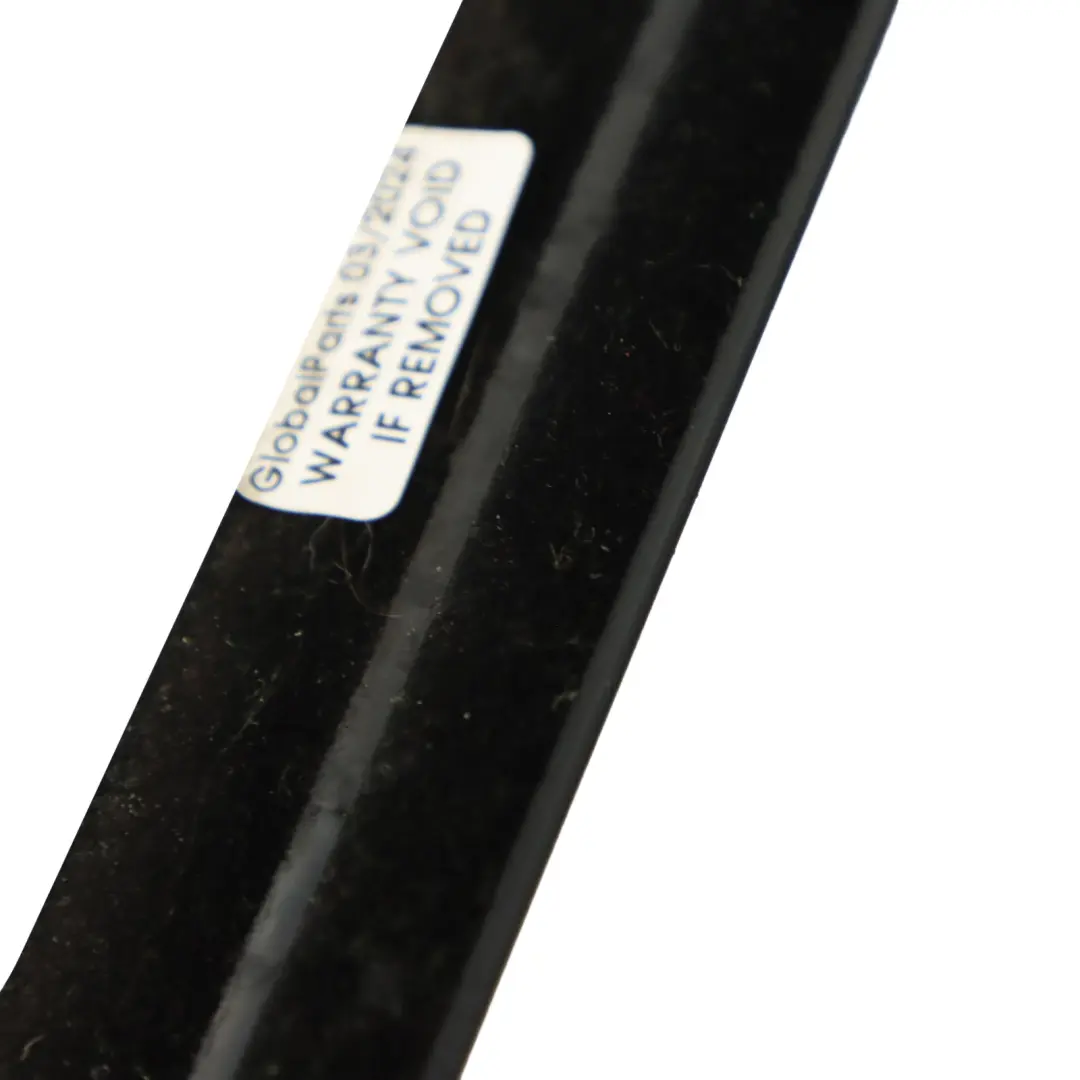 Exterior Tapa Canal Puerta Delantero Izquierdo para BMW F34 GT con número de pieza 7325325 BMW F34 GT Exterior Tapa Canal Puerta Delantero Izquierdo - SKU 7325325 - Número de pieza 7325325