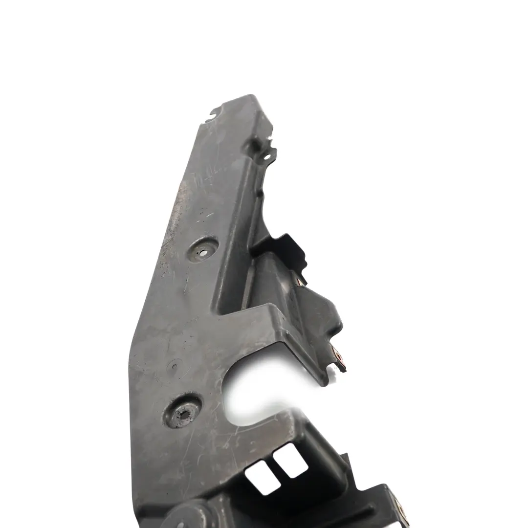 Coperchio anteriore sinistro cremagliera sterzo inferiore per BMW X5 F15 xDrive con numero di parte 7325400 BMW X5 F15 xDrive Coperchio anteriore sinistro cremagliera sterzo inferiore - SKU 7325400 - Numero di parte 7325400