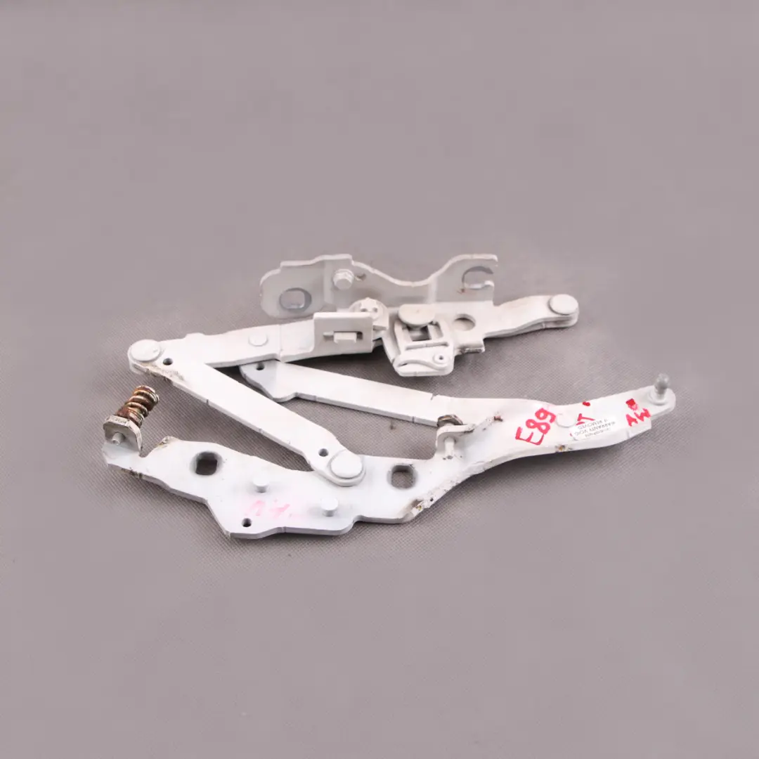 Hood Bonnet Hinge BMW Z4 E89 Left Engine N/S Alpinweiss Alpine White 300 7285817 to with Part number 7325859 Hood Bonnet Hinge BMW Z4 E89 Left Engine N/S Alpinweiss Alpine White 300 7285817 - SKU 7325859-AW - Part number 7325859