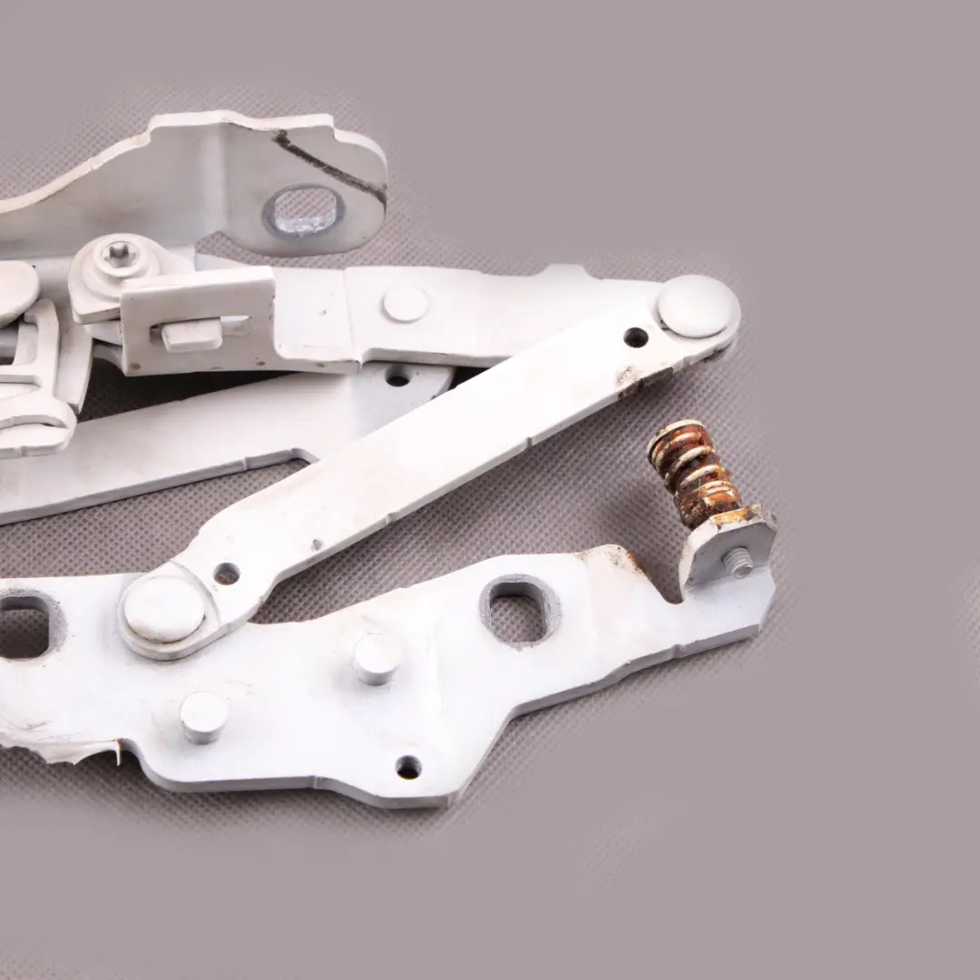 Hood Bonnet Hinge BMW Z4 E89 Right Engine O/S Alpinweiss Alpine White 7285818 to with Part number 7325860 Hood Bonnet Hinge BMW Z4 E89 Right Engine O/S Alpinweiss Alpine White 7285818 - SKU 7325860-AW - Part number 7325860