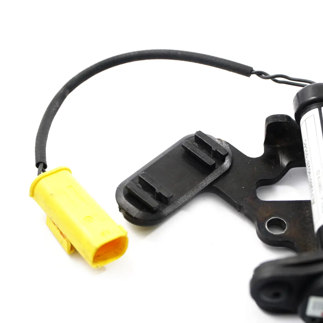 Actionneur charnière de capot Protection piétons gauche pour BMW X5 F15 à propos du numéro de pièce 7326019 BMW X5 F15 Actionneur charnière de capot Protection piétons gauche - SKU 7326019 - Numéro de pièce 7326019