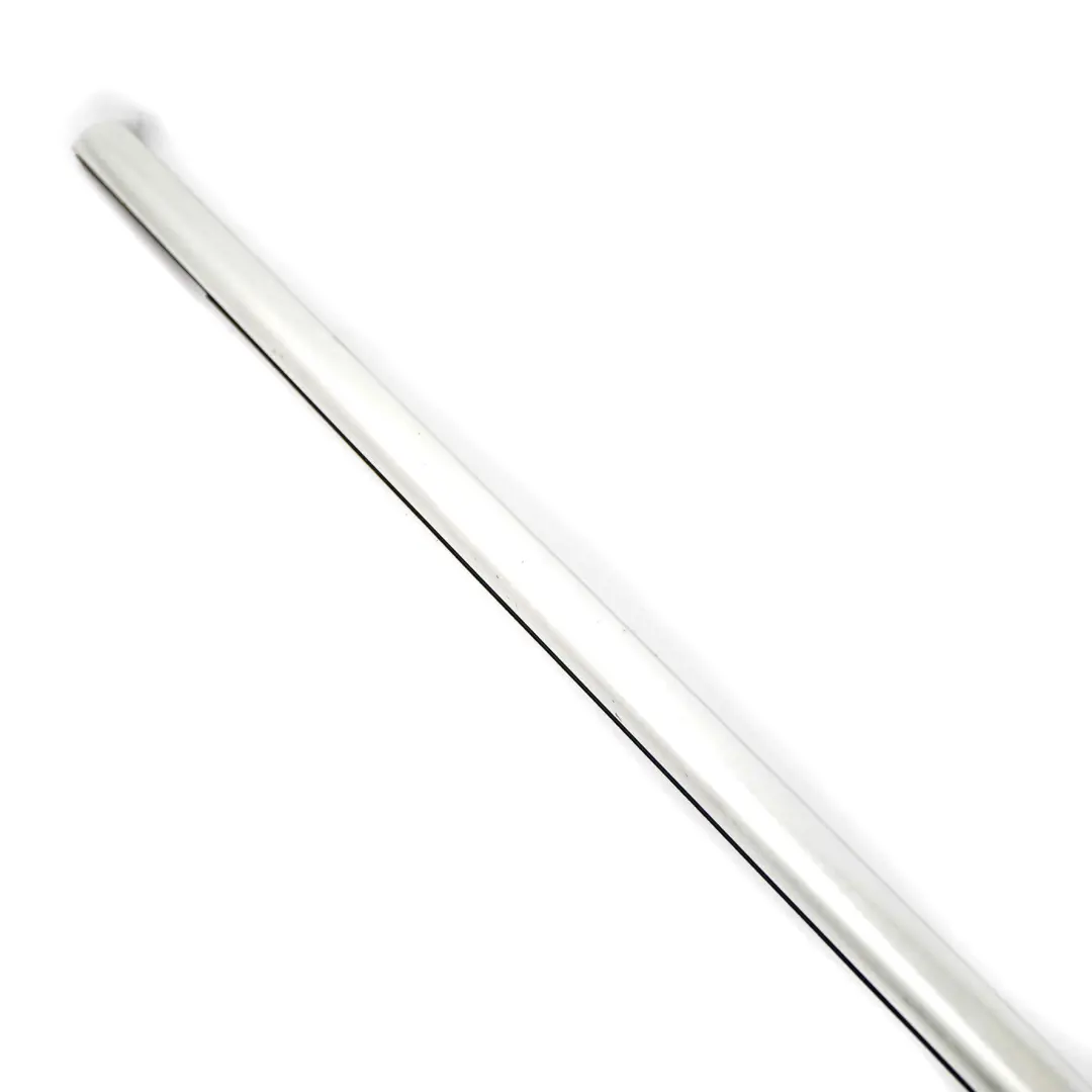 Coprire canale esterno porta anteriore sinistra Alu lucido per BMW F45 F46 con numero di parte 7326139 BMW F45 F46 Coprire canale esterno porta anteriore sinistra Alu lucido - SKU 7326139 - Numero di parte 7326139