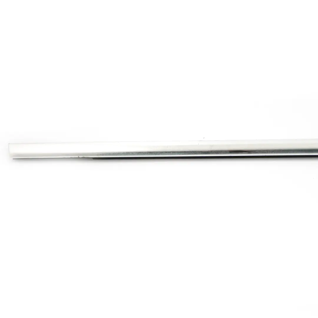 Cache Canal Extérieur Porte Arrière Droite Ligne Chromée pour BMW F45 à propos du numéro de pièce 7326142 BMW F45 Cache Canal Extérieur Porte Arrière Droite Ligne Chromée - SKU 7326142 - Numéro de pièce 7326142