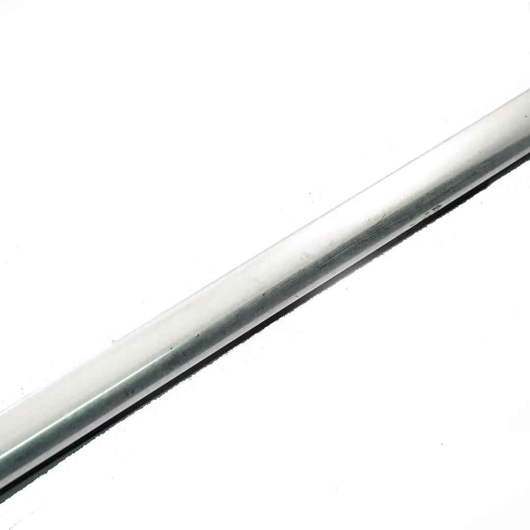 Listwa Maskująca Drzwi Tylne Prawe Chrom Line do BMW F45 o numerze 7326142 BMW F45 Listwa Maskująca Drzwi Tylne Prawe Chrom Line - SKU 7326142 - Numer Części 7326142