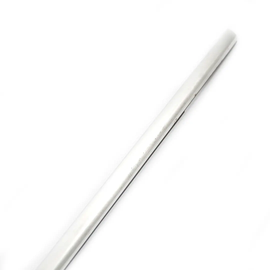 Canale Copertura Esterno Porta Linea Cromata Posteriore Destra per BMW F45 con numero di parte 7326142 BMW F45 Canale Copertura Esterno Porta Linea Cromata Posteriore Destra - SKU 7326142 - Numero di parte 7326142