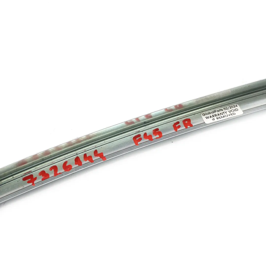 Copertura Telaio Finestra Esterno Top Porta Anteriore Destra Linea Cromo per BMW F45 con numero di parte 7326144 BMW F45 Copertura Telaio Finestra Esterno Top Porta Anteriore Destra Linea Cromo - SKU 7326144 - Numero di parte 7326144