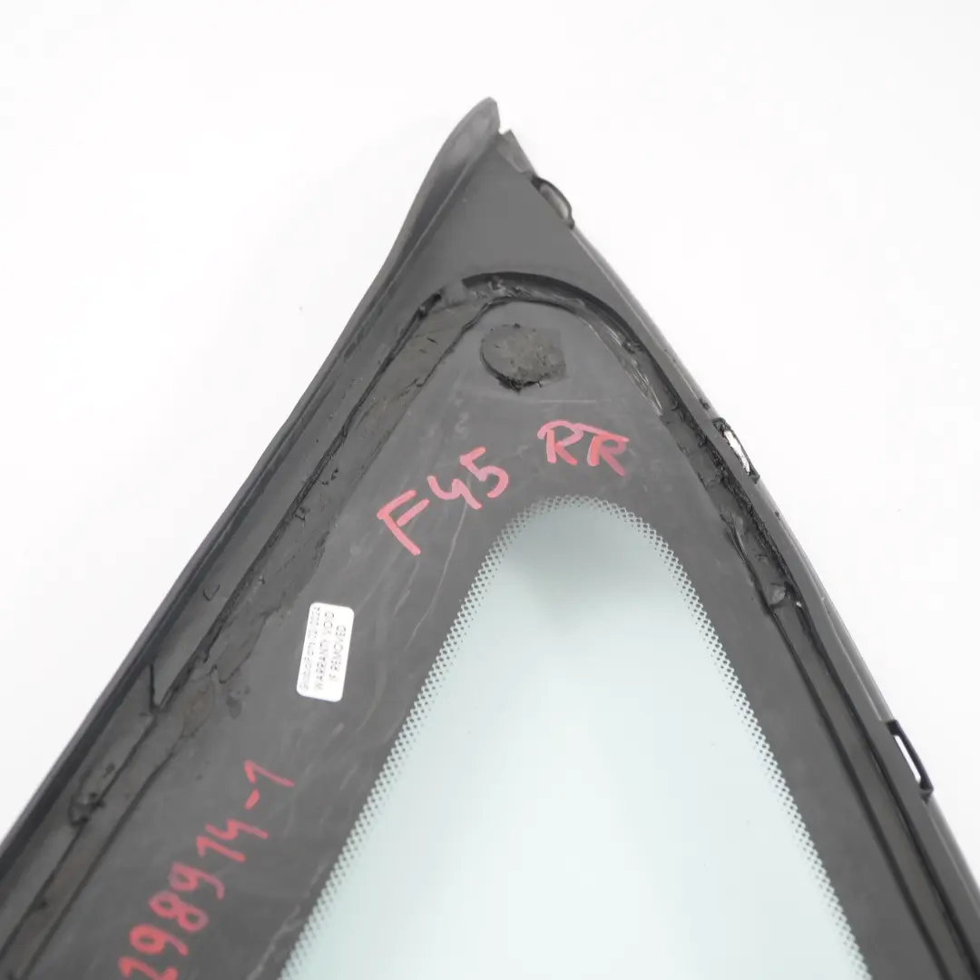 Ventana Cuarto Vidrio Lado Fijo Puerta Trasera Derecha AS2 Cromo para BMW F45 con número de pieza 7326152 BMW F45 Ventana Cuarto Vidrio Lado Fijo Puerta Trasera Derecha AS2 Cromo - SKU 7326152 - Número de pieza 7326152