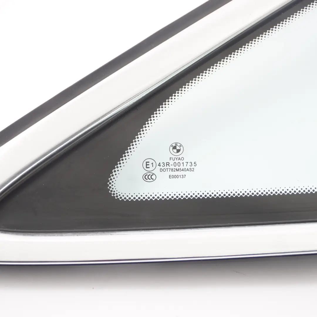 Ventana Delantera Izquierda Triángulo Vidrio AS2 Cromo para BMW F45 con número de pieza 7326155 BMW F45 Ventana Delantera Izquierda Triángulo Vidrio AS2 Cromo - SKU 7326155 - Número de pieza 7326155