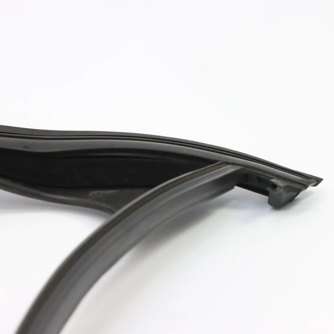 Scellement de fenêtre Porte avant Guide gauche Cadre Joint pour BMW F46 à propos du numéro de pièce 7326167 BMW F46 Scellement de fenêtre Porte avant Guide gauche Cadre Joint - SKU 7326167 - Numéro de pièce 7326167