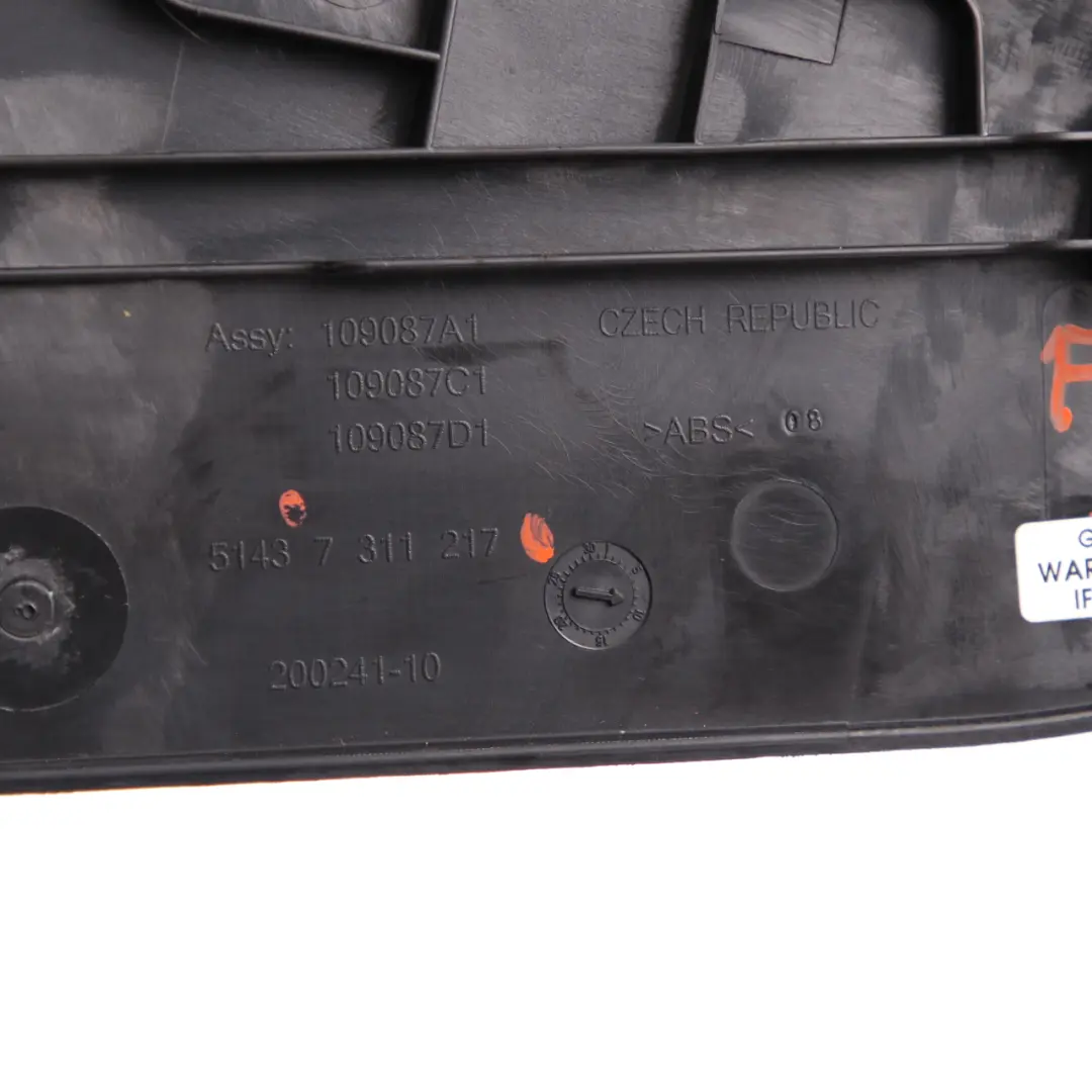 Column BMW F36 Gran Coupé Pillar Bottom Trim Left N/S Black 7311217 to Cover B with Part number 7326221 Cover B Column BMW F36 Gran Coupé Pillar Bottom Trim Left N/S Black 7311217 - SKU 7326221 - Part number 7326221