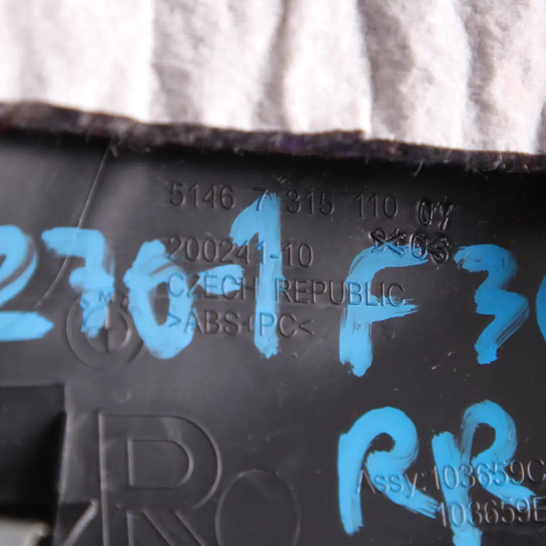 Cinturón Seguridad Trasera Derecha Trim Guía Negro 7315110 para BMW F36 Gran Coupe con número de pieza 7326270 BMW F36 Gran Coupe Cinturón Seguridad Trasera Derecha Trim Guía Negro 7315110 - SKU 7326270-1 - Número de pieza 7326270