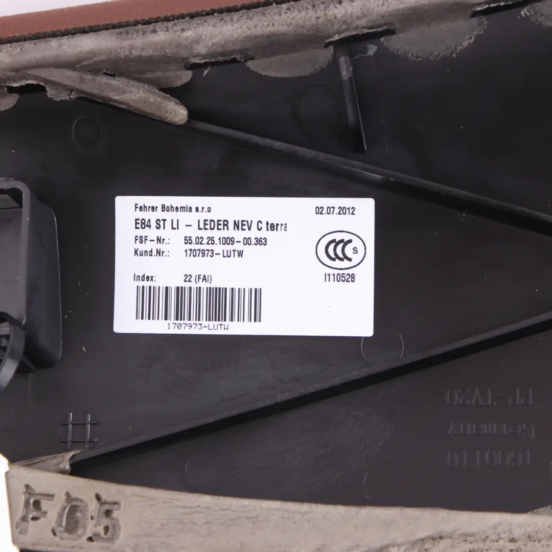 Dossier de siège arrière gauche Finition latérale Cuir Nevada Terra pour BMW X1 E84 à propos du numéro de pièce 7326381 BMW X1 E84 Dossier de siège arrière gauche Finition latérale Cuir Nevada Terra - SKU 7326381 - Numéro de pièce 7326381