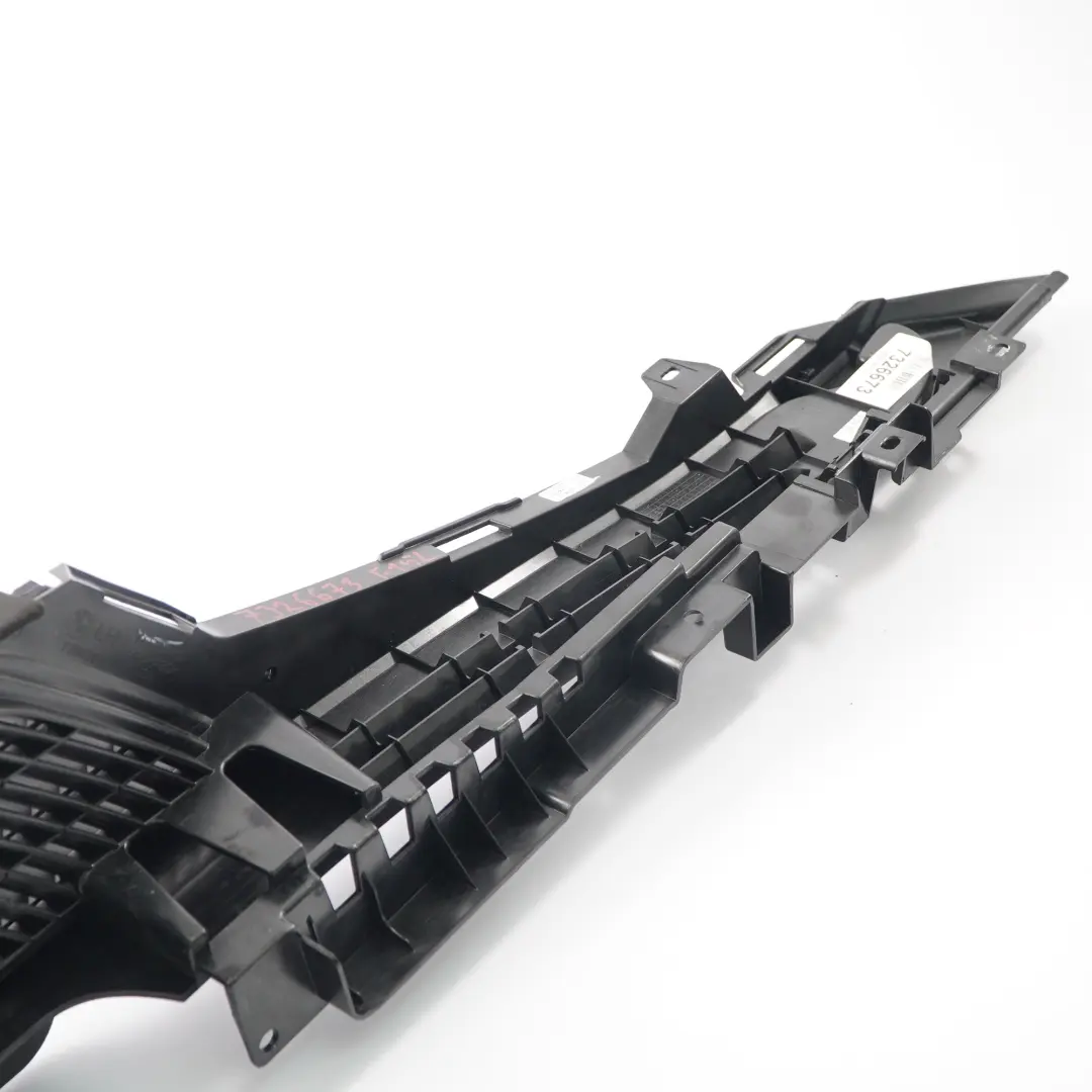 Trasera Izquierda Cubremaletero Maletero Tapa para BMW X5 F15 con número de pieza 7326673 BMW X5 F15 Trasera Izquierda Cubremaletero Maletero Tapa - SKU 7326673 - Número de pieza 7326673