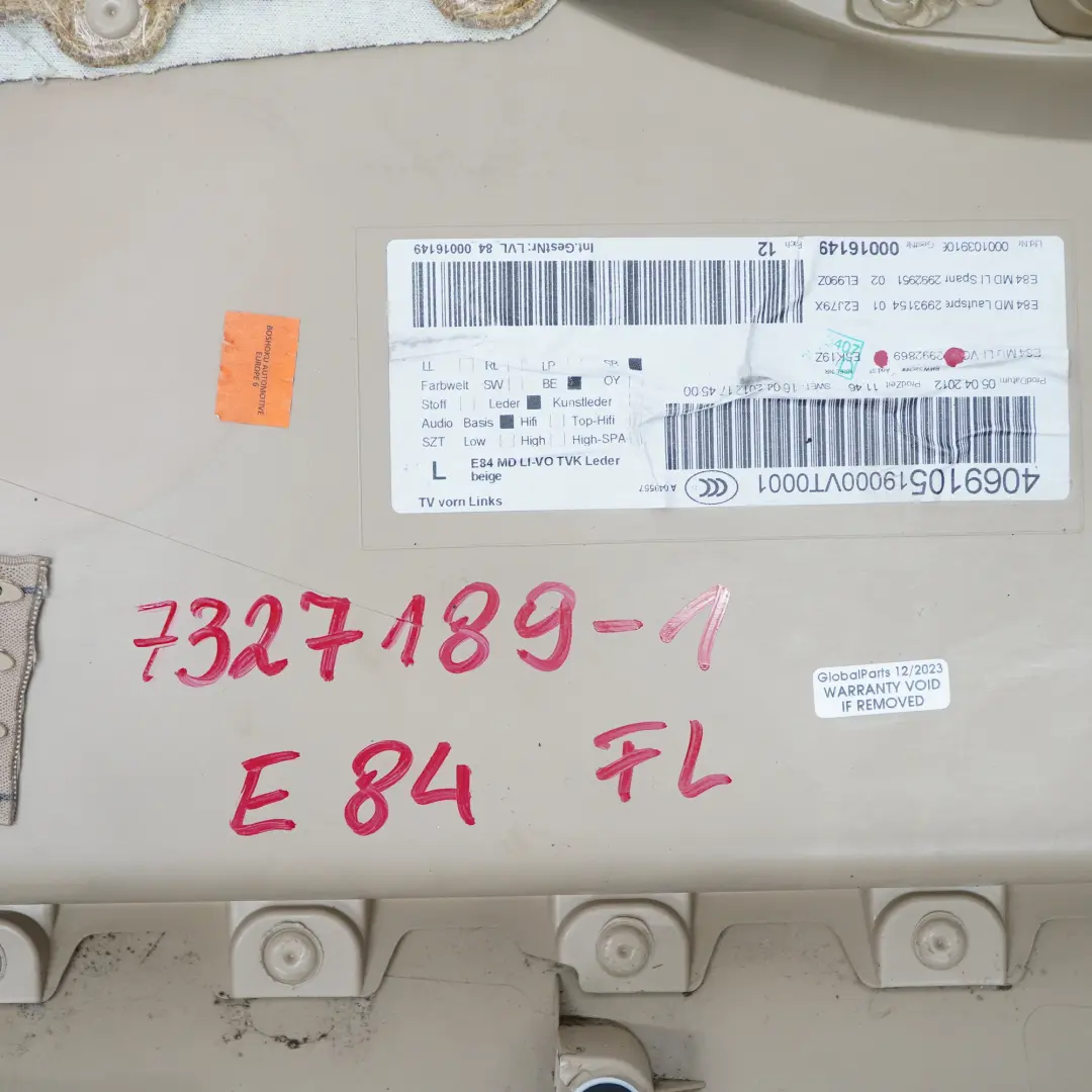 Boczek Drzwi Prawy Przedni Osłona Panel Skóra Nevada Beżowa do BMW X1 E84 o numerze 7327189 BMW X1 E84 Boczek Drzwi Prawy Przedni Osłona Panel Skóra Nevada Beżowa - SKU 7327189-1 - Numer Części 7327189