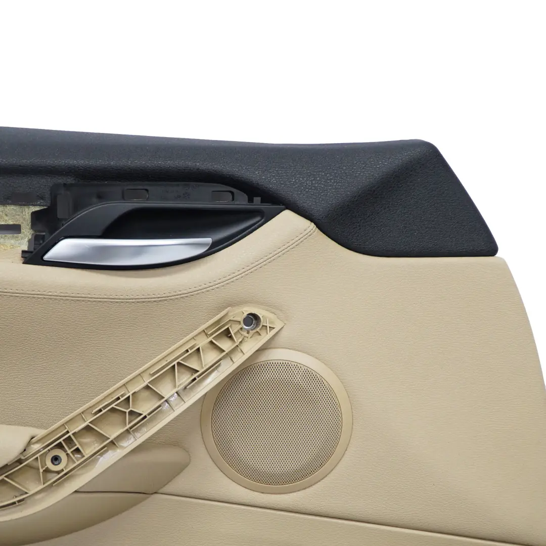 Boczek Drzwi Prawy Przedni Osłona Panel Skóra Nevada Beżowa do BMW X1 E84 o numerze 7327189 BMW X1 E84 Boczek Drzwi Prawy Przedni Osłona Panel Skóra Nevada Beżowa - SKU 7327189-1 - Numer Części 7327189