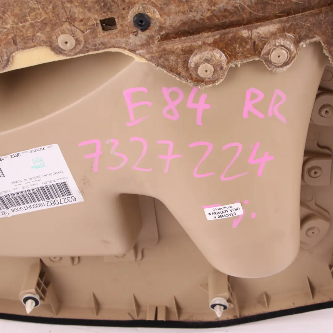 Boczek Tapicerka Drzwi Tył Prawy Skóra Beż do BMW X1 E84 o numerze 7327254 BMW X1 E84 Boczek Tapicerka Drzwi Tył Prawy Skóra Beż - SKU 7327254 - Numer Części 7327254