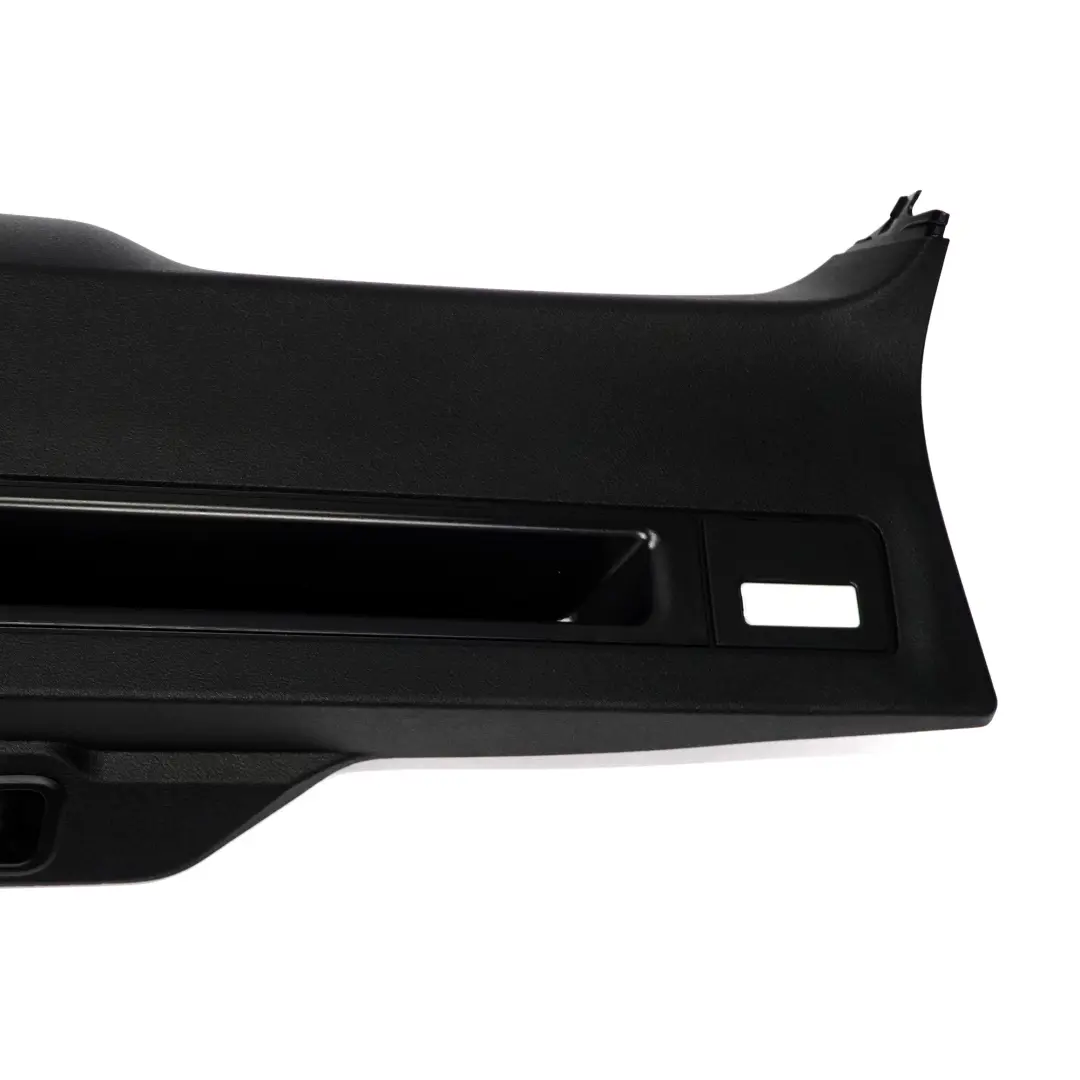 Tapa Maletero Portón Trasero Interior Panel Tapa Negro para BMW X5 F15 con número de pieza 7327824 BMW X5 F15 Tapa Maletero Portón Trasero Interior Panel Tapa Negro - SKU 7327824 - Número de pieza 7327824