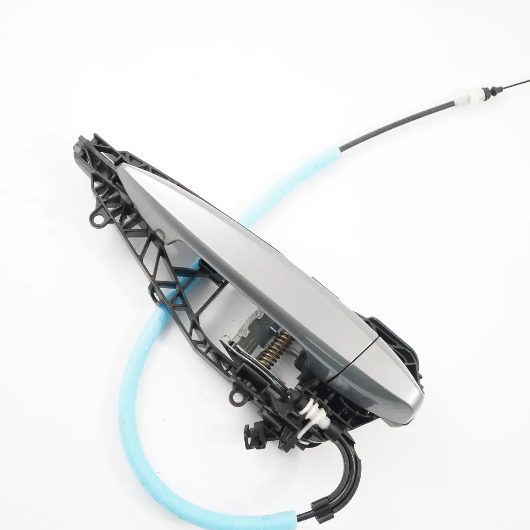 manija de la puerta trasera izquierda fuera espacio agarre gris - A52 para BMW X5 F15 con número de pieza 7328103 BMW X5 F15 manija de la puerta trasera izquierda fuera espacio agarre gris - A52 - SKU 7328103-SCG1 - Número de pieza 7328103