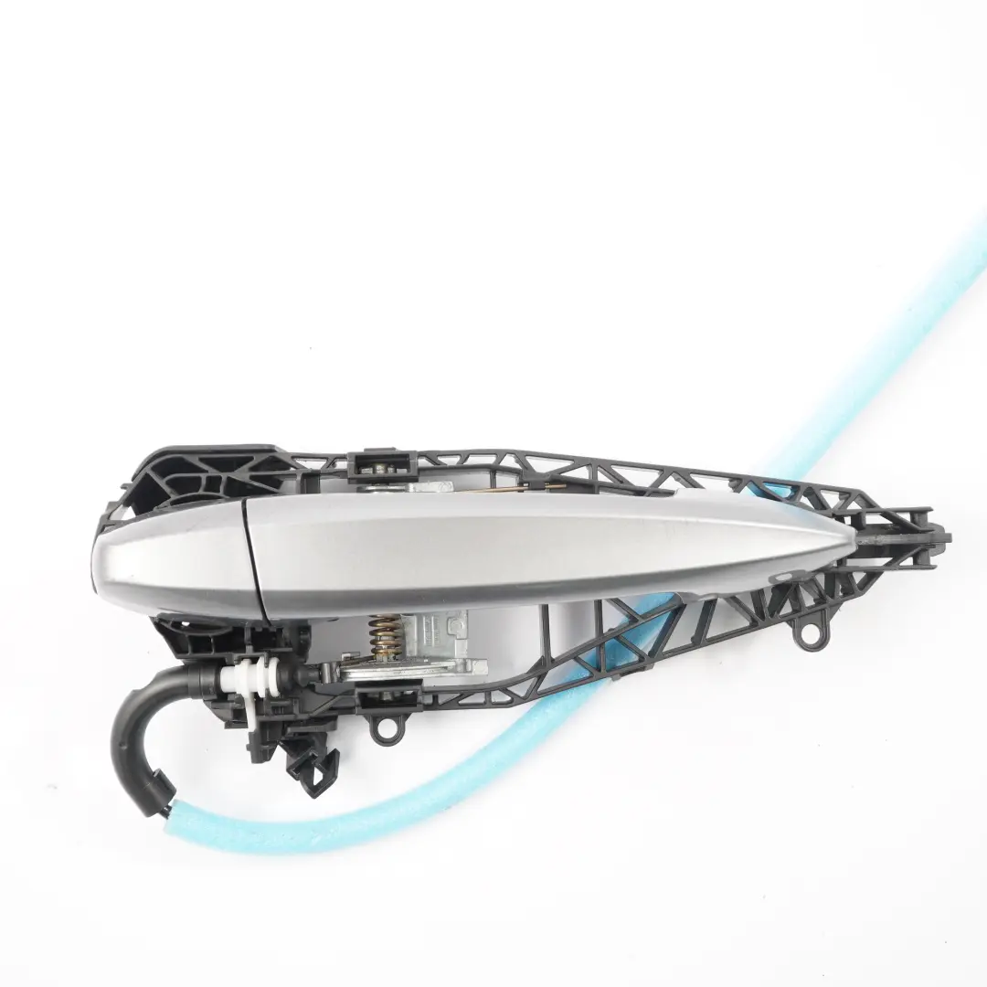 manija de la puerta trasera derecha fuera espacio agarre gris - A52 para BMW X5 F15 con número de pieza 7328103 BMW X5 F15 manija de la puerta trasera derecha fuera espacio agarre gris - A52 - SKU 7328103-SCG - Número de pieza 7328103