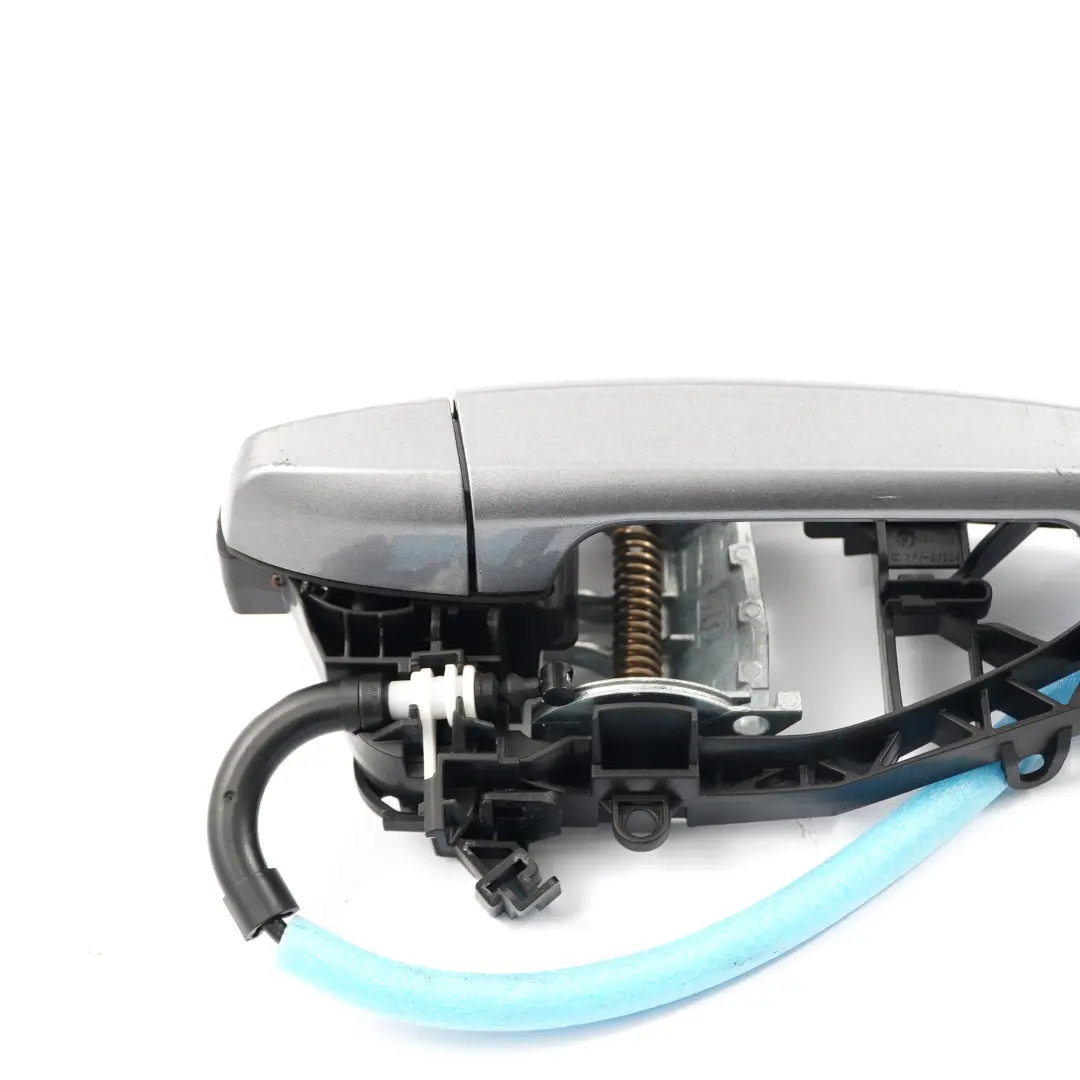 manija de la puerta trasera derecha fuera espacio agarre gris - A52 para BMW X5 F15 con número de pieza 7328103 BMW X5 F15 manija de la puerta trasera derecha fuera espacio agarre gris - A52 - SKU 7328103-SCG - Número de pieza 7328103