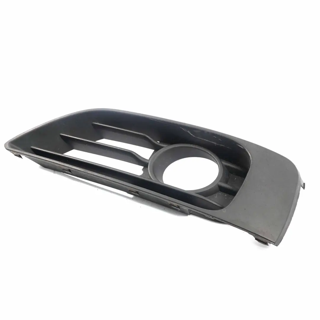 Panneau recouvrement grille pare-chocs avant droit pour BMW F45 F46 à propos du numéro de pièce 7328682 BMW F45 F46 Panneau recouvrement grille pare-chocs avant droit - SKU 7328682 - Numéro de pièce 7328682