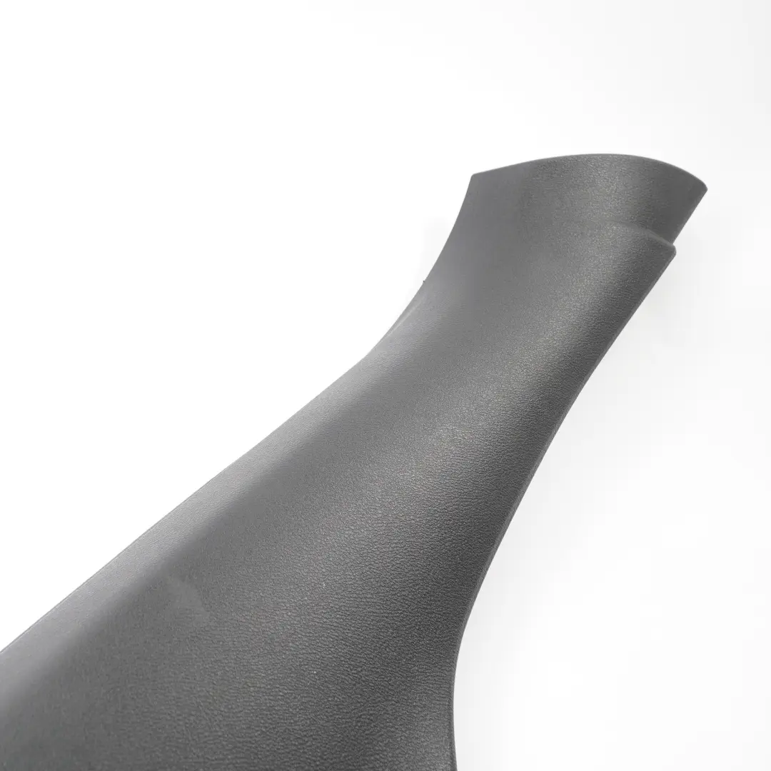 Copertura ingresso C-Pillar Striscia di modanatura destra Nero 7284610 per BMW F15 con numero di parte 7329520 BMW F15 Copertura ingresso C-Pillar Striscia di modanatura destra Nero 7284610 - SKU 7329520 - Numero di parte 7329520