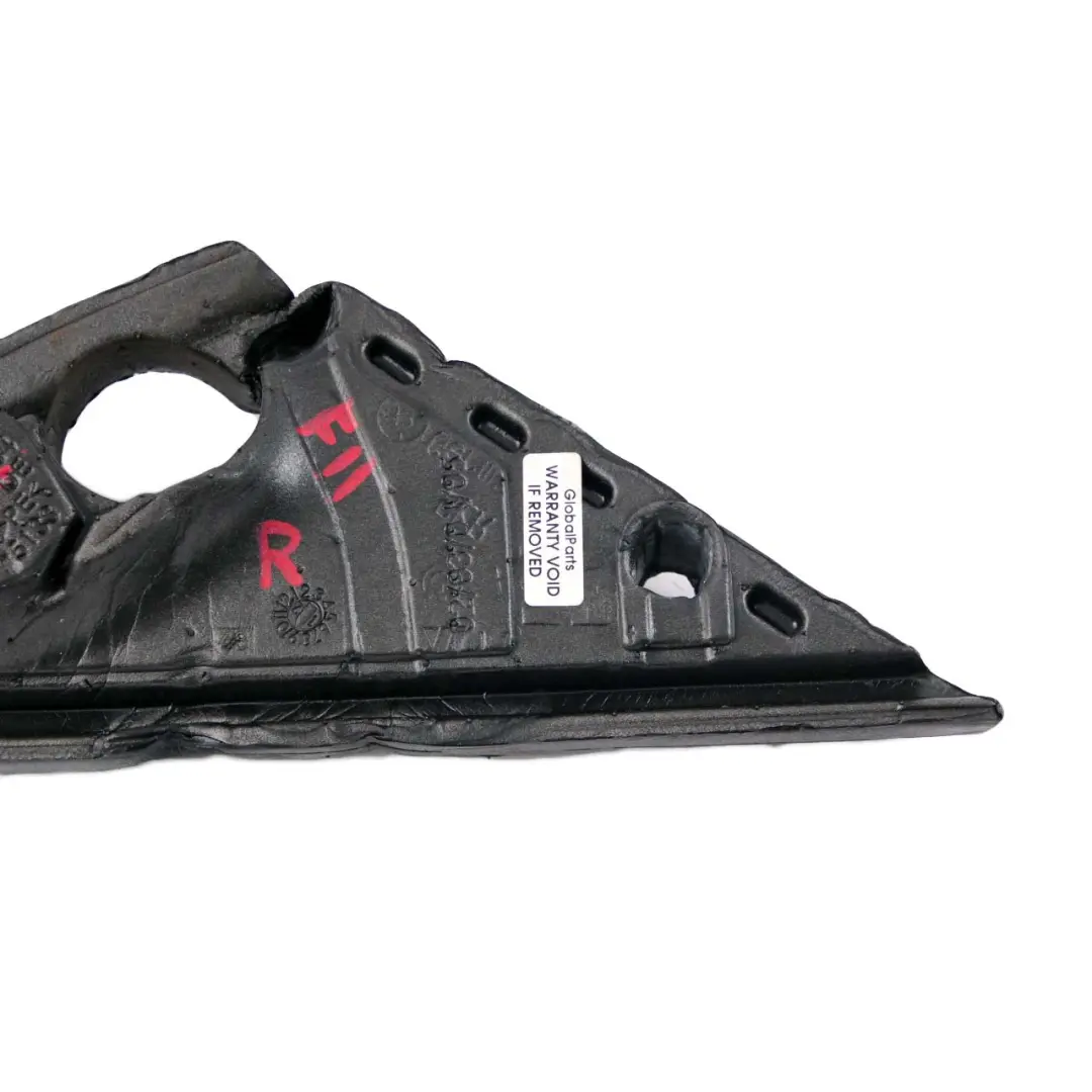 Guarnizione Esterna Triangolo Specchio Destro O/S per BMW F10 F11 con numero di parte 7329754 BMW F10 F11 Guarnizione Esterna Triangolo Specchio Destro O/S - SKU 7329754 - Numero di parte 7329754