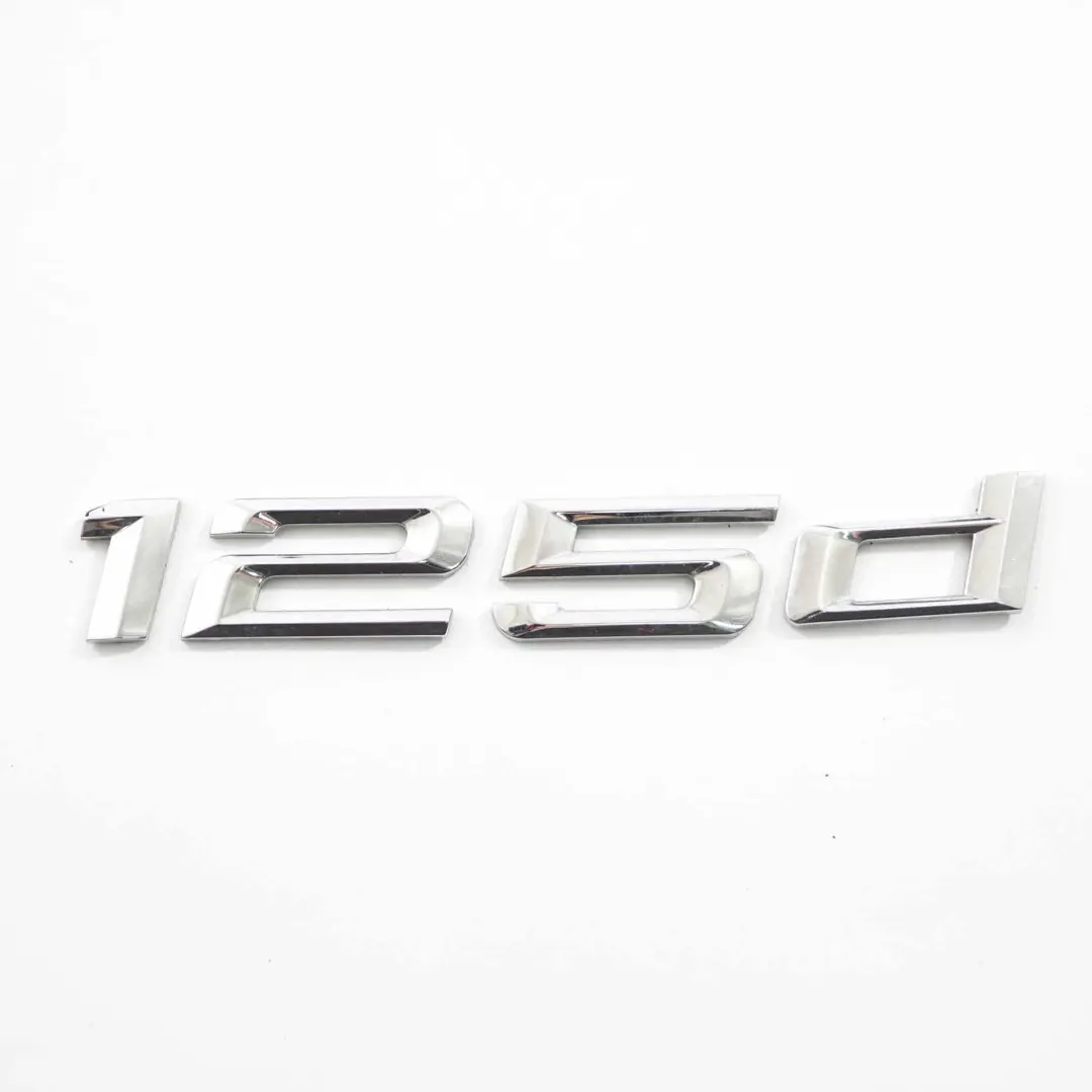 Emblema Maletero BMW F20 F21 Trasero Adherido Insignia letras botas 125d para con número de pieza 7330037 Emblema Maletero BMW F20 F21 Trasero Adherido Insignia letras botas 125d - SKU 7330037 - Número de pieza 7330037