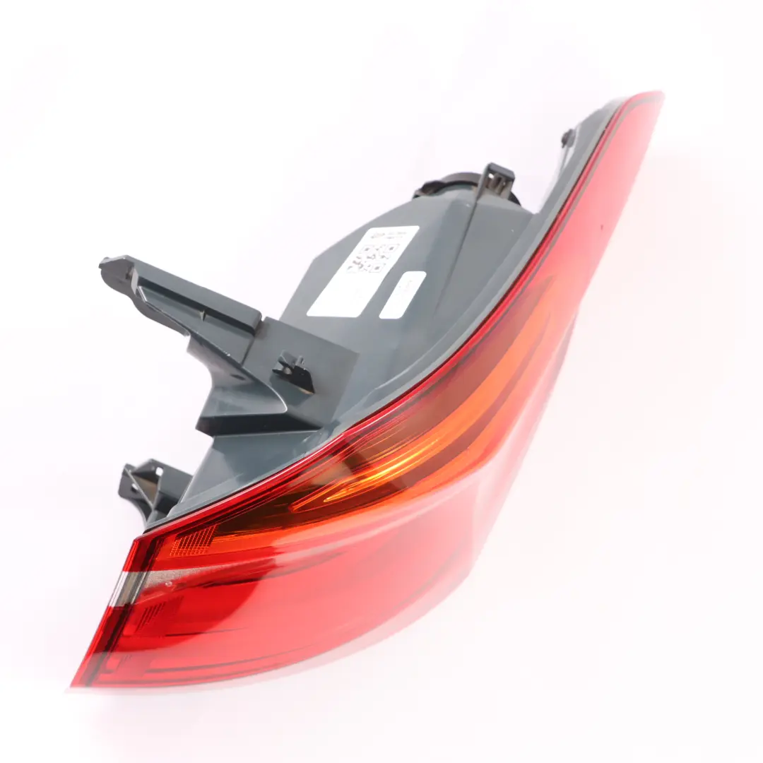 BMW F46 Fanale posteriore Pannello laterale destro Fanale posteriore - SKU 7330474 - Numero di parte 7330474