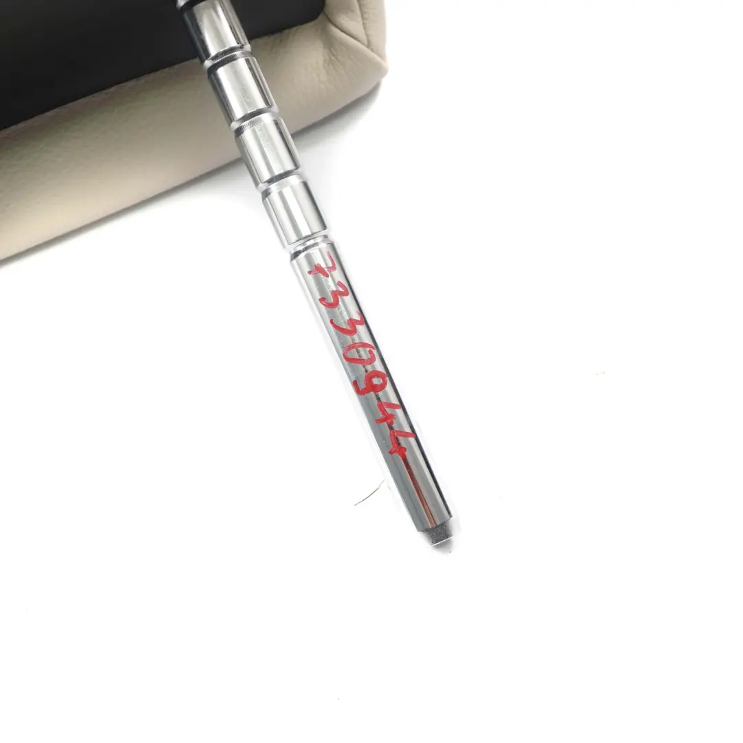 Appui-tete de siege arriere en cuir Dakota Ivory White pour BMW F01 F02 à propos du numéro de pièce 7330944 BMW F01 F02 Appui-tete de siege arriere en cuir Dakota Ivory White - SKU 7330944 - Numéro de pièce 7330944