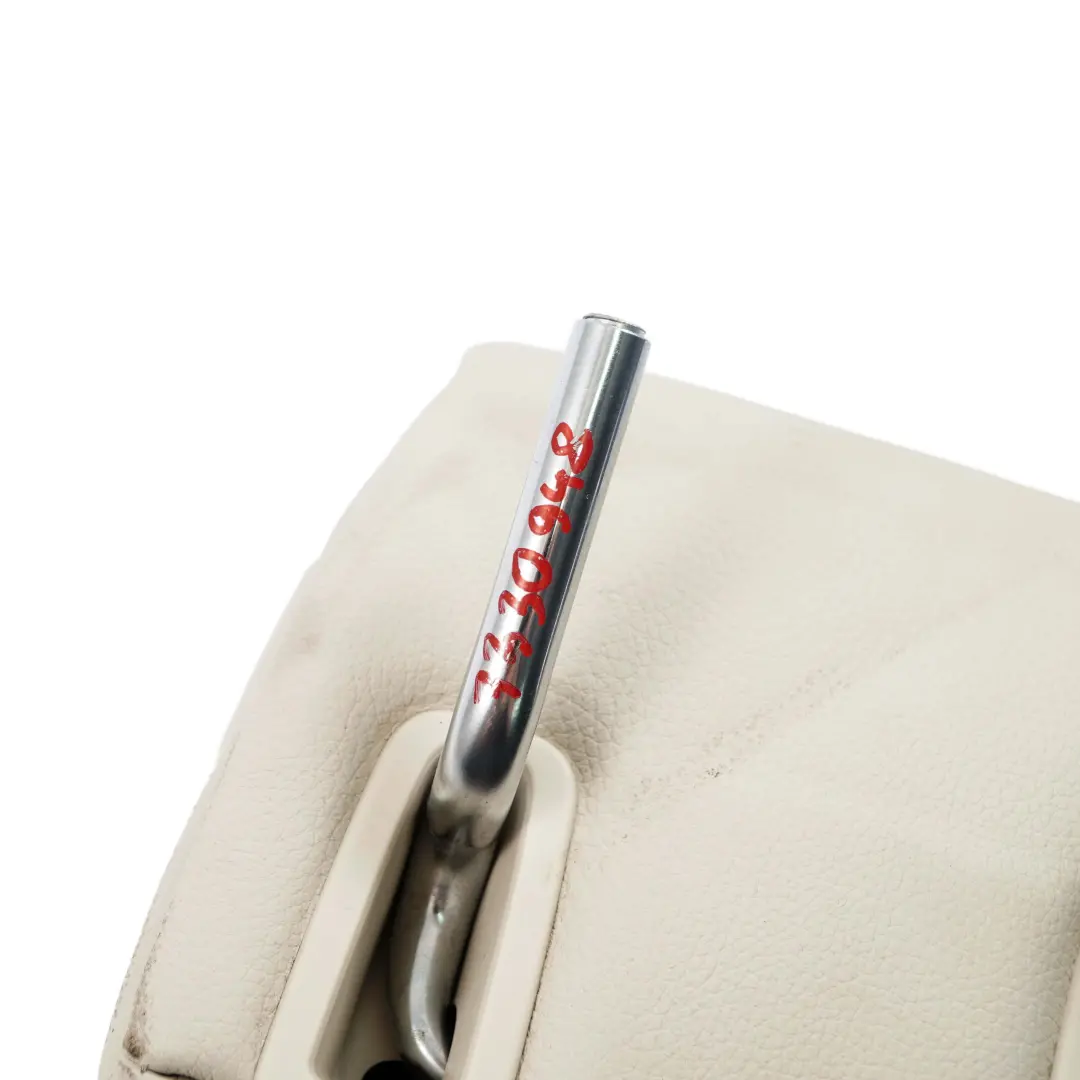 Headrest Rear Middle Basic Leather Dakota Ivory White to BMW F01 F02 Seat with Part number 7330948 BMW F01 F02 Seat Headrest Rear Middle Basic Leather Dakota Ivory White - SKU 7330948 - Part number 7330948